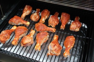 Alabama White Sauce on Smoked Chicken Drumsticks 7 IMG 3612