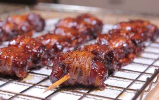 bacon wrapped chicken skewers2
