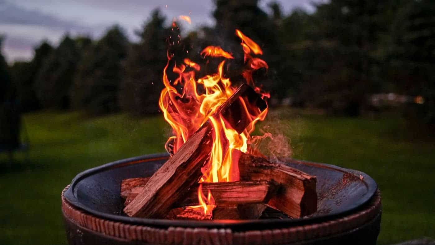 Wood Burning Grill - How to Light the Perfect Fire